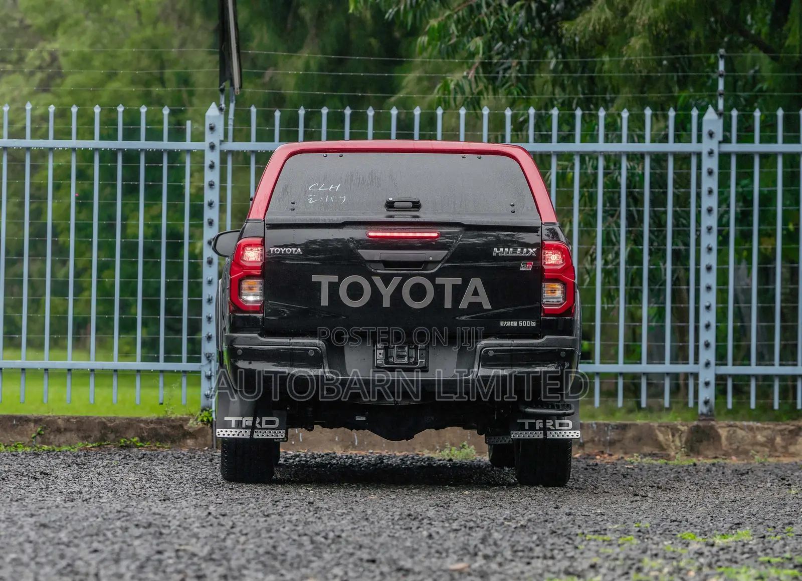 Toyota Hilux 2022 Black