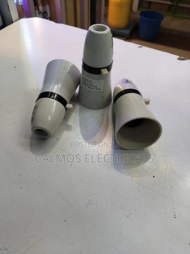 B.C Lamp Holder With Switch B22 - thumbnail 3