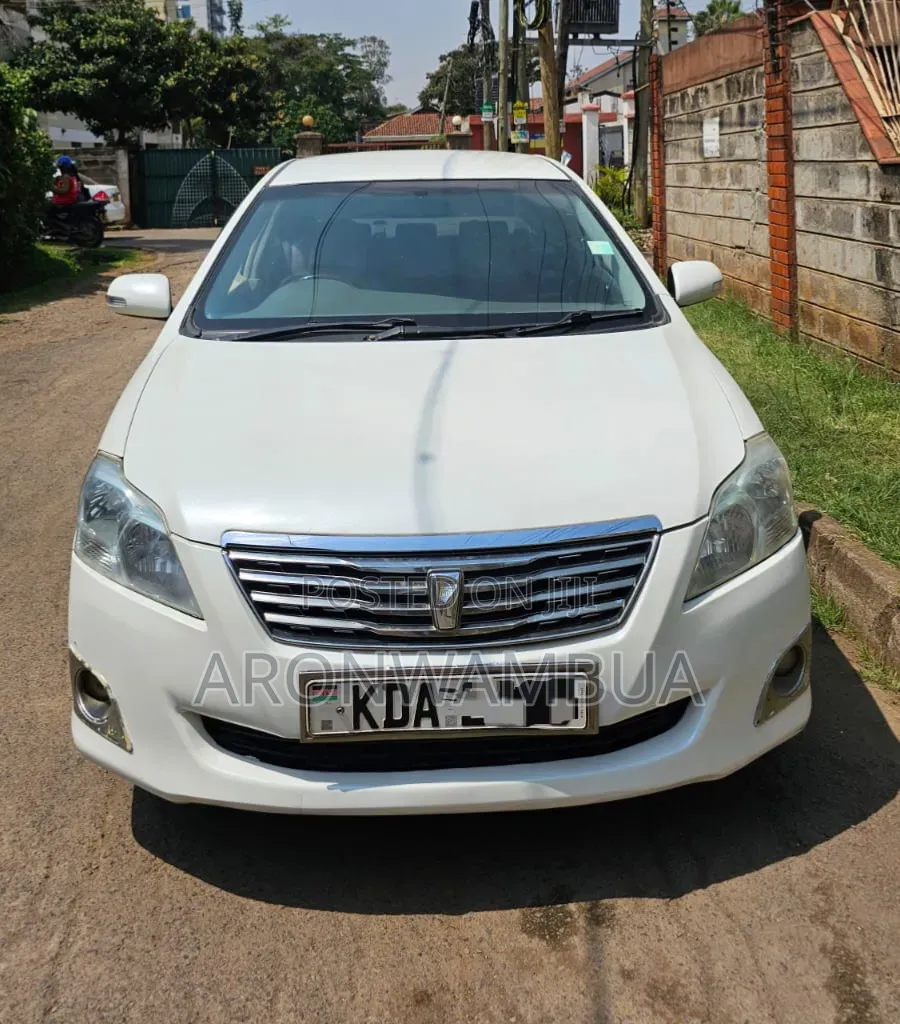 Toyota Premio 2013 White