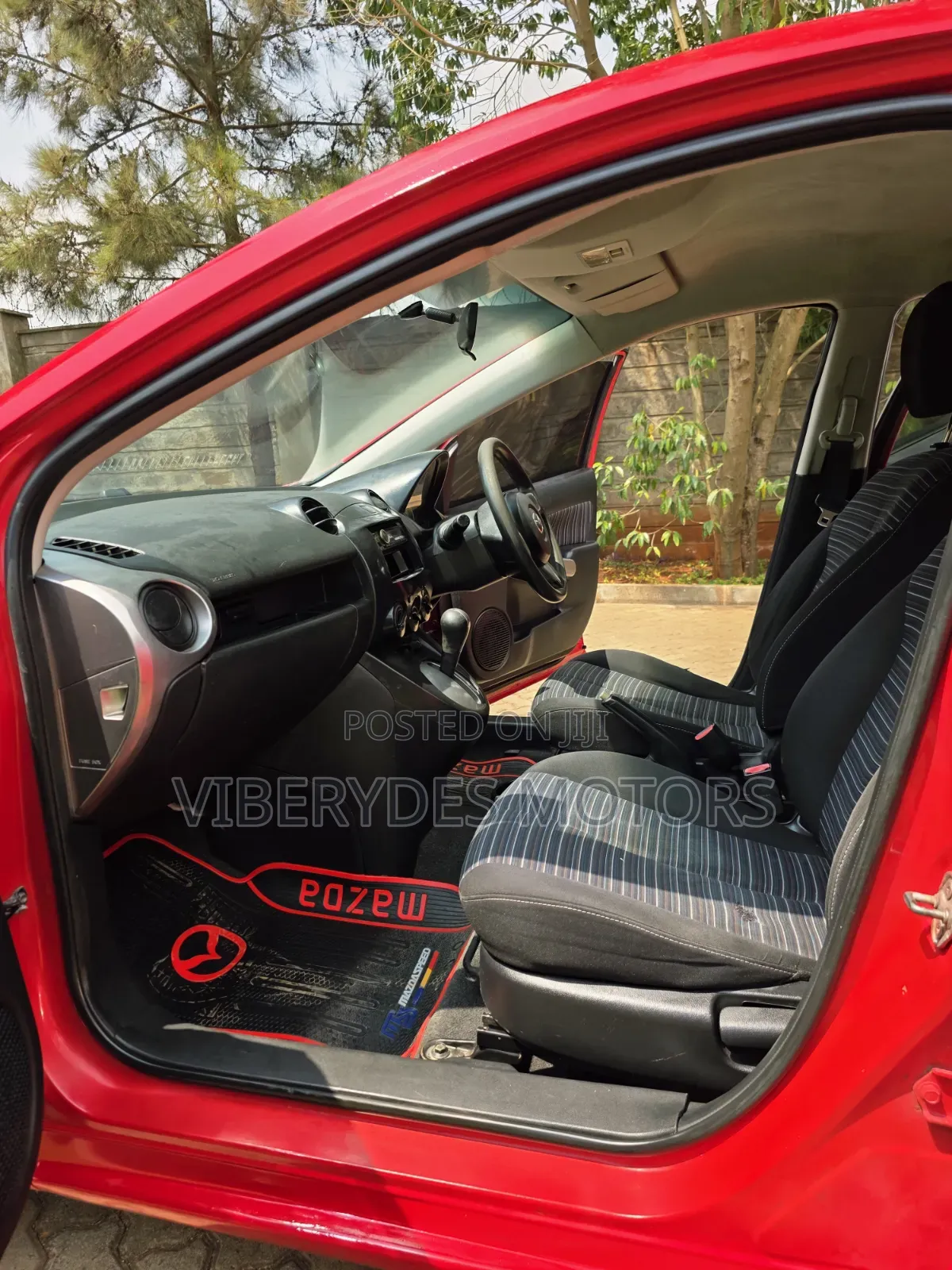 Mazda Demio 2011 Red