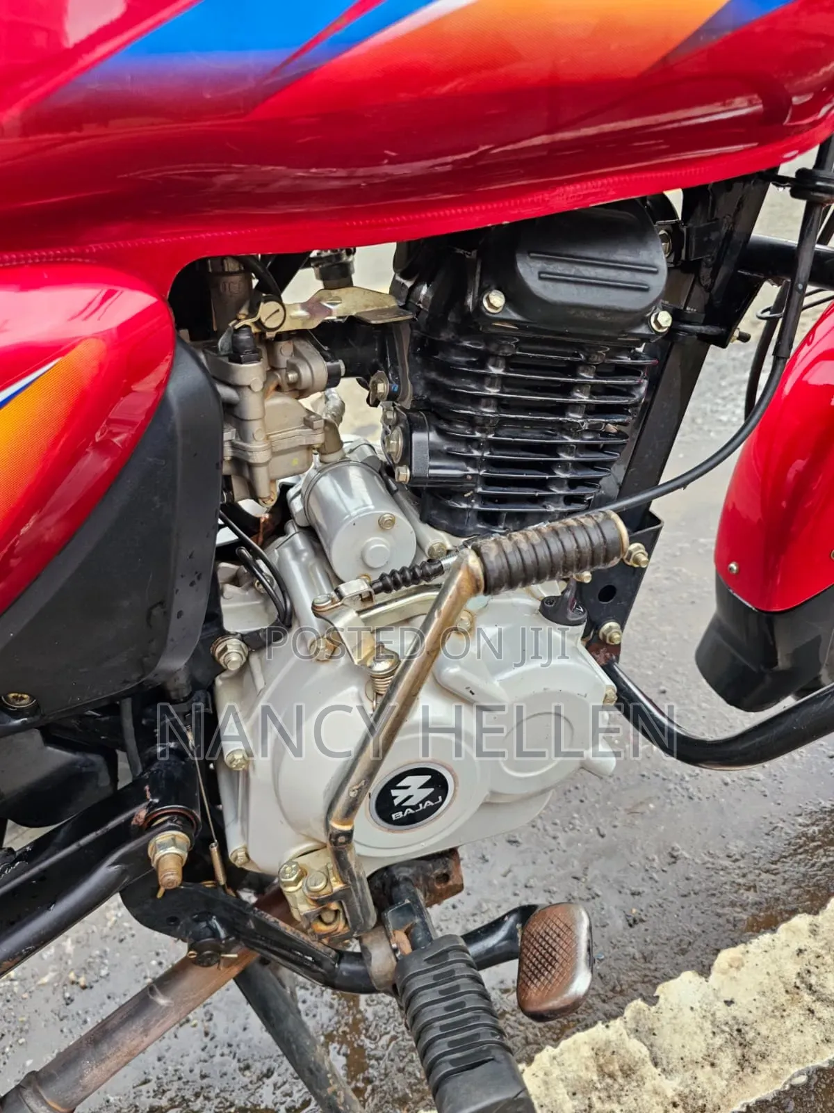Bajaj Boxer 150 UG 2025 Red