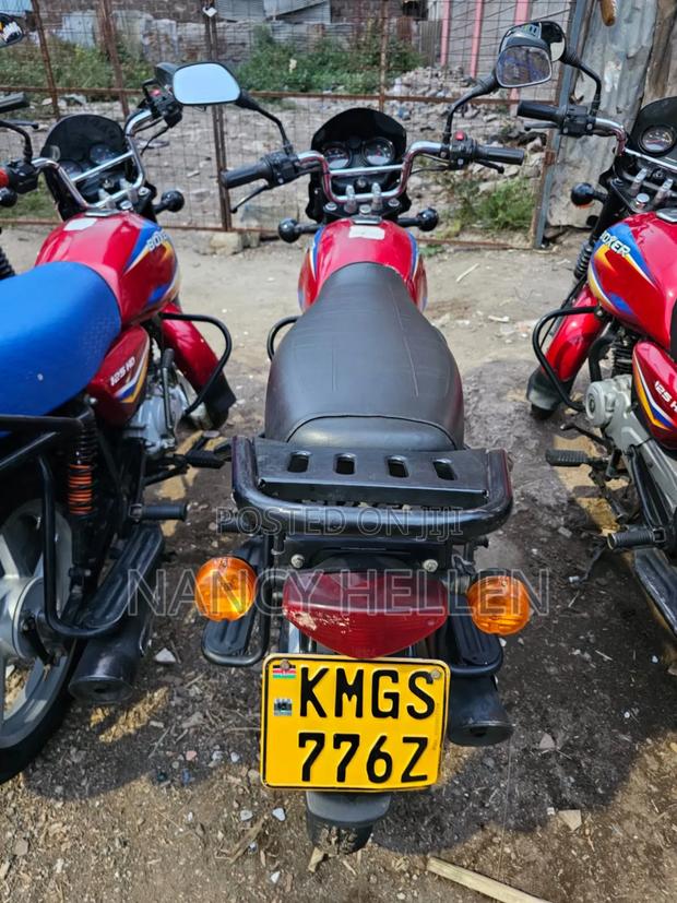 Bajaj Boxer 150 UG 2025 Red - thumbnail 7