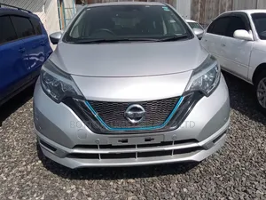 Nissan Note 2019 Silver