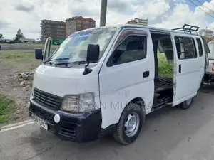 Nissan Caravan (Urvan) 2004 White