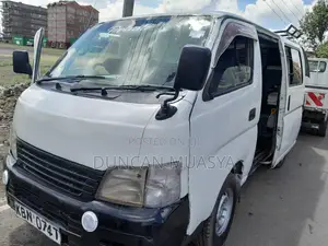Nissan Caravan (Urvan) 2004 White