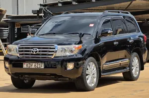 Toyota Land Cruiser 2012 Black
