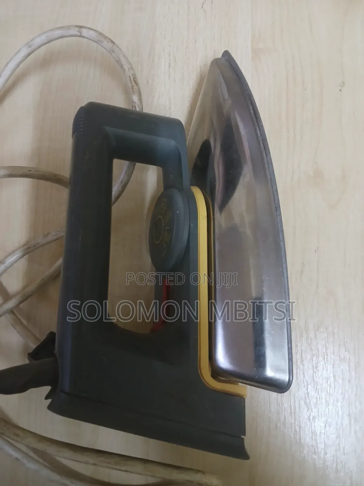 Philips Dry Iron Box
