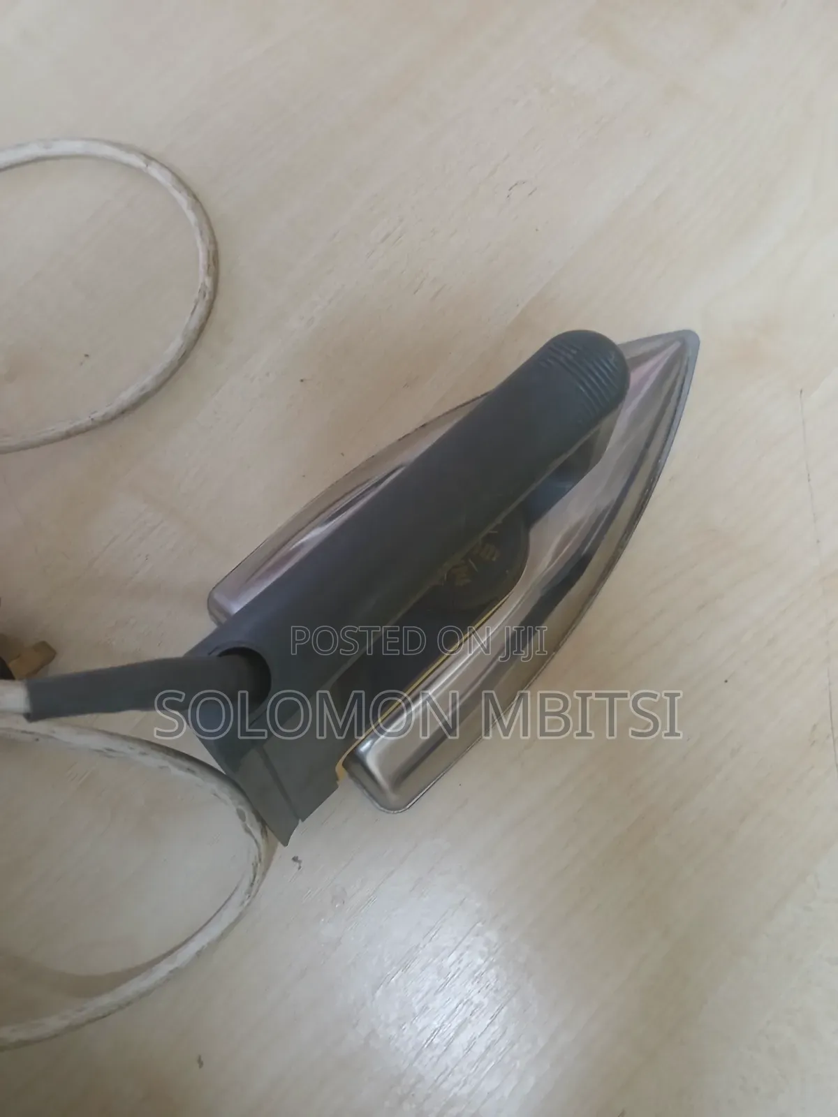 Philips Dry Iron Box