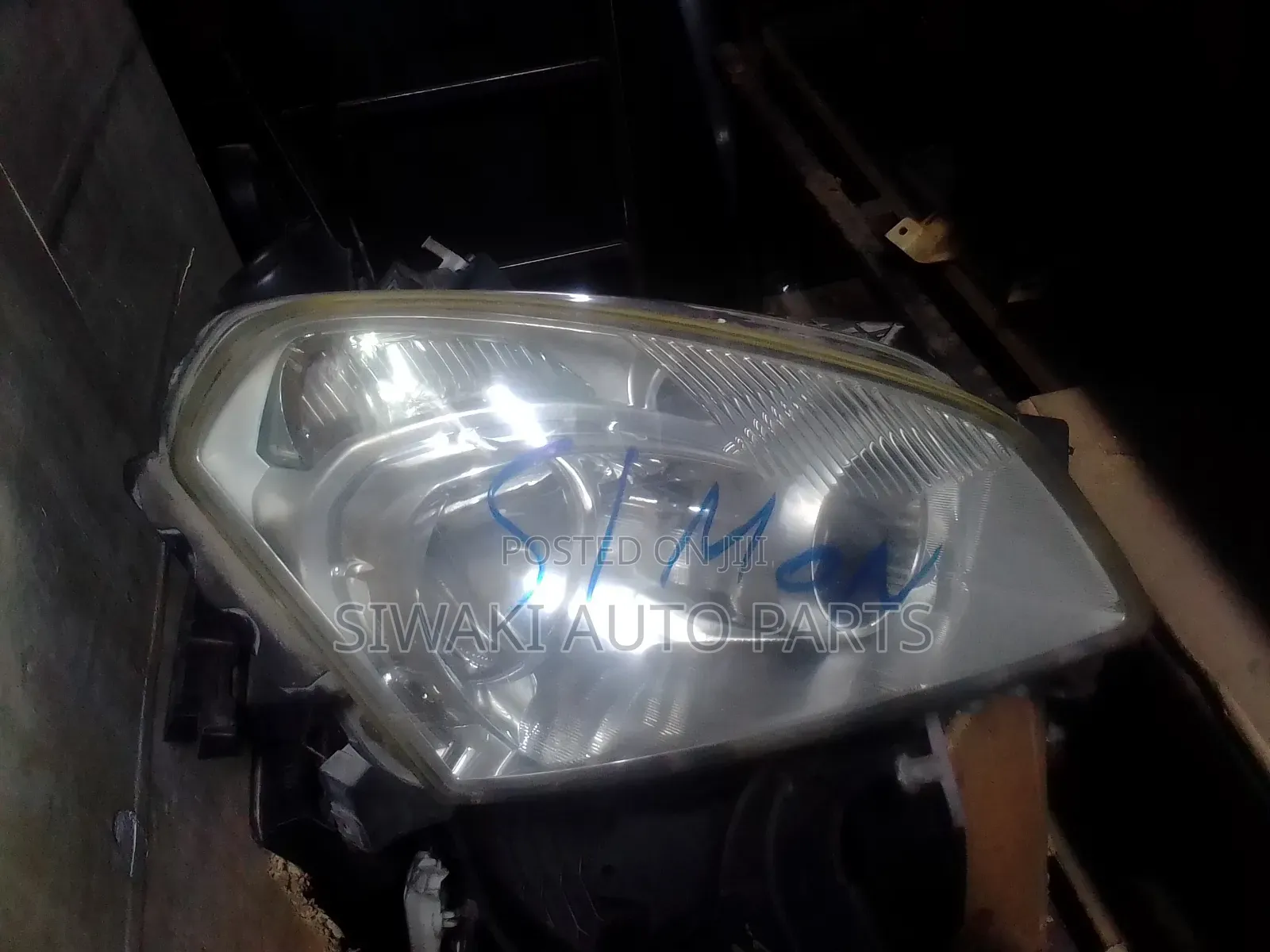 Nissan Dualis Headlight