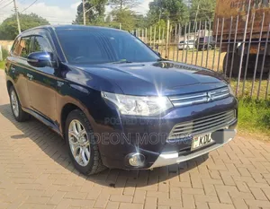Mitsubishi Outlander 2015 Blue