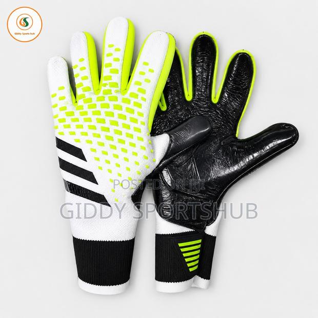 Ultra Grip Apex Elite Goalkeeper Gloves – White/Volt Edition