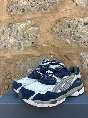 Asics Gel-Nyc in the "Yankees"Blue