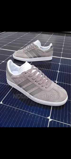 Adidas Gazelle Retro Sneakers