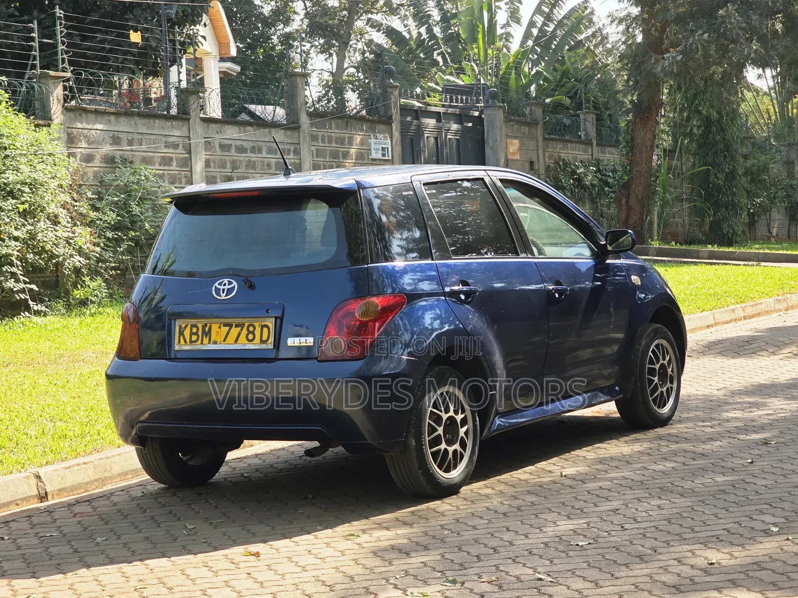 Toyota IST 2006 Blue