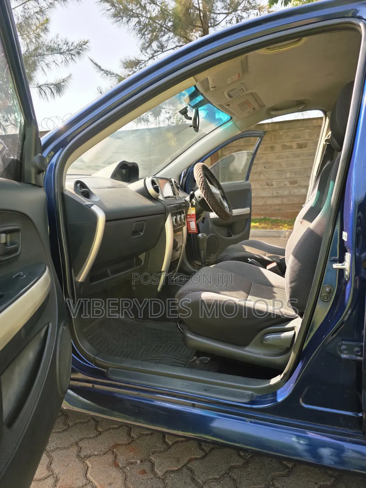 Toyota IST 2006 Blue