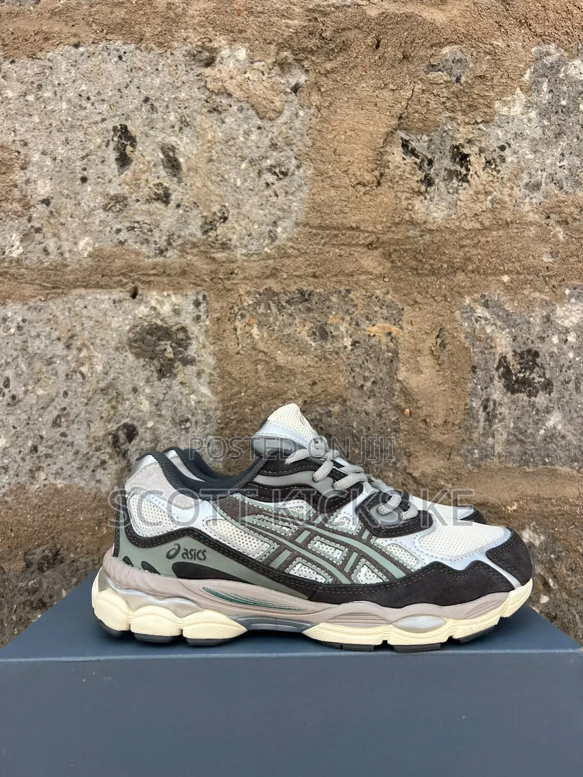 Asics Gel Nyc "Oatmeal Obsidian Grey"