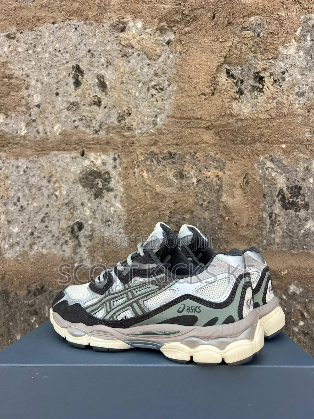 Asics Gel Nyc "Oatmeal Obsidian Grey"