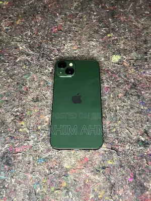 Apple iPhone 13 128 GB Green