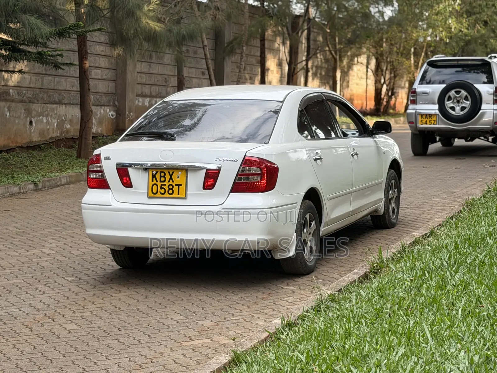 Toyota Premio 2006 White