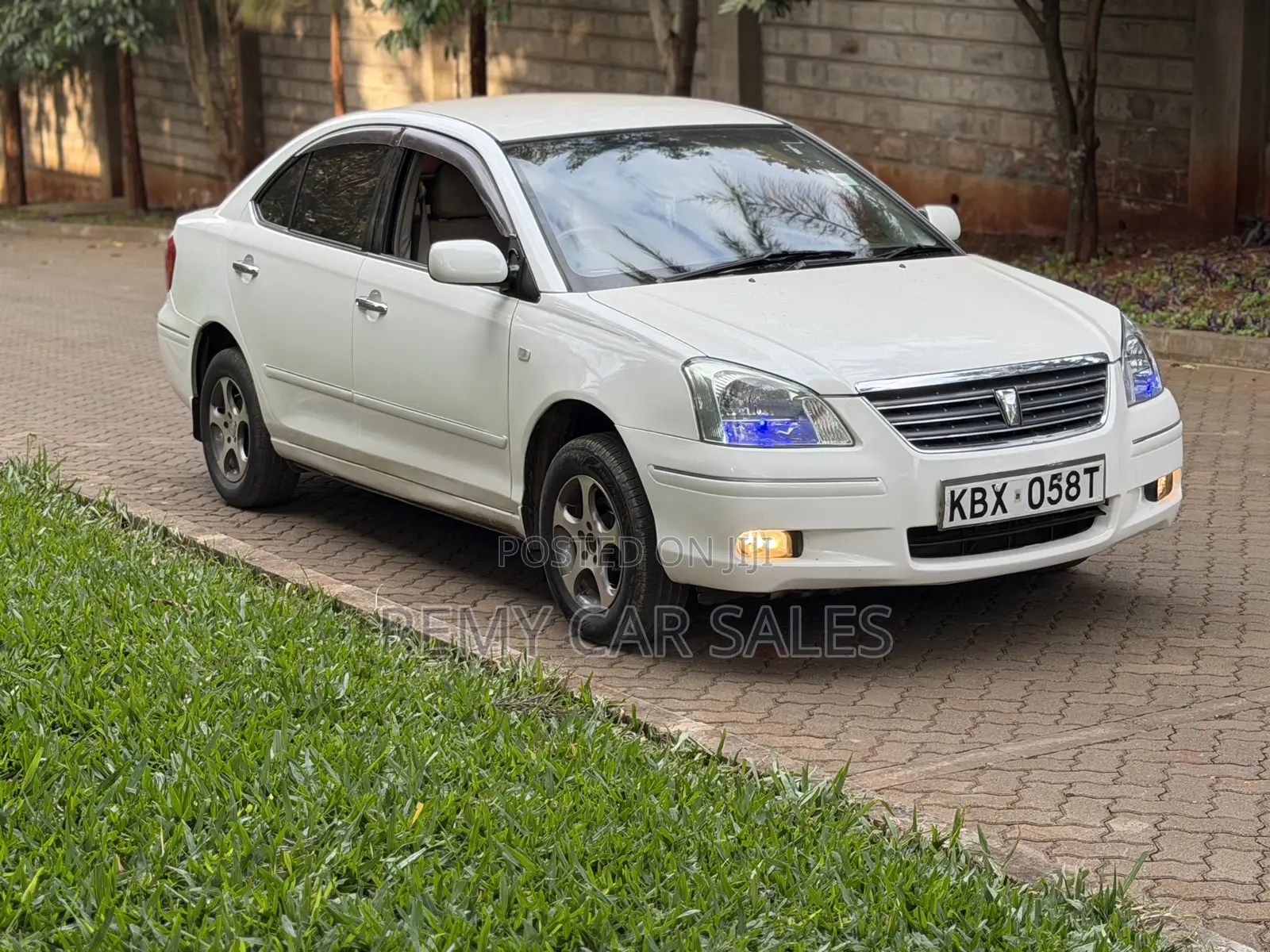 Toyota Premio 2006 White