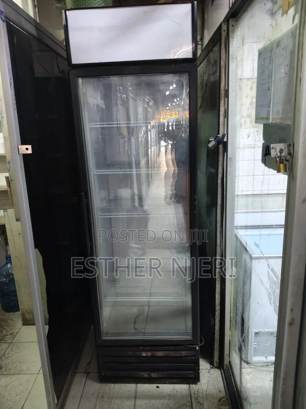 Free Standing Display Chiller Fridge 600litres - thumbnail 2
