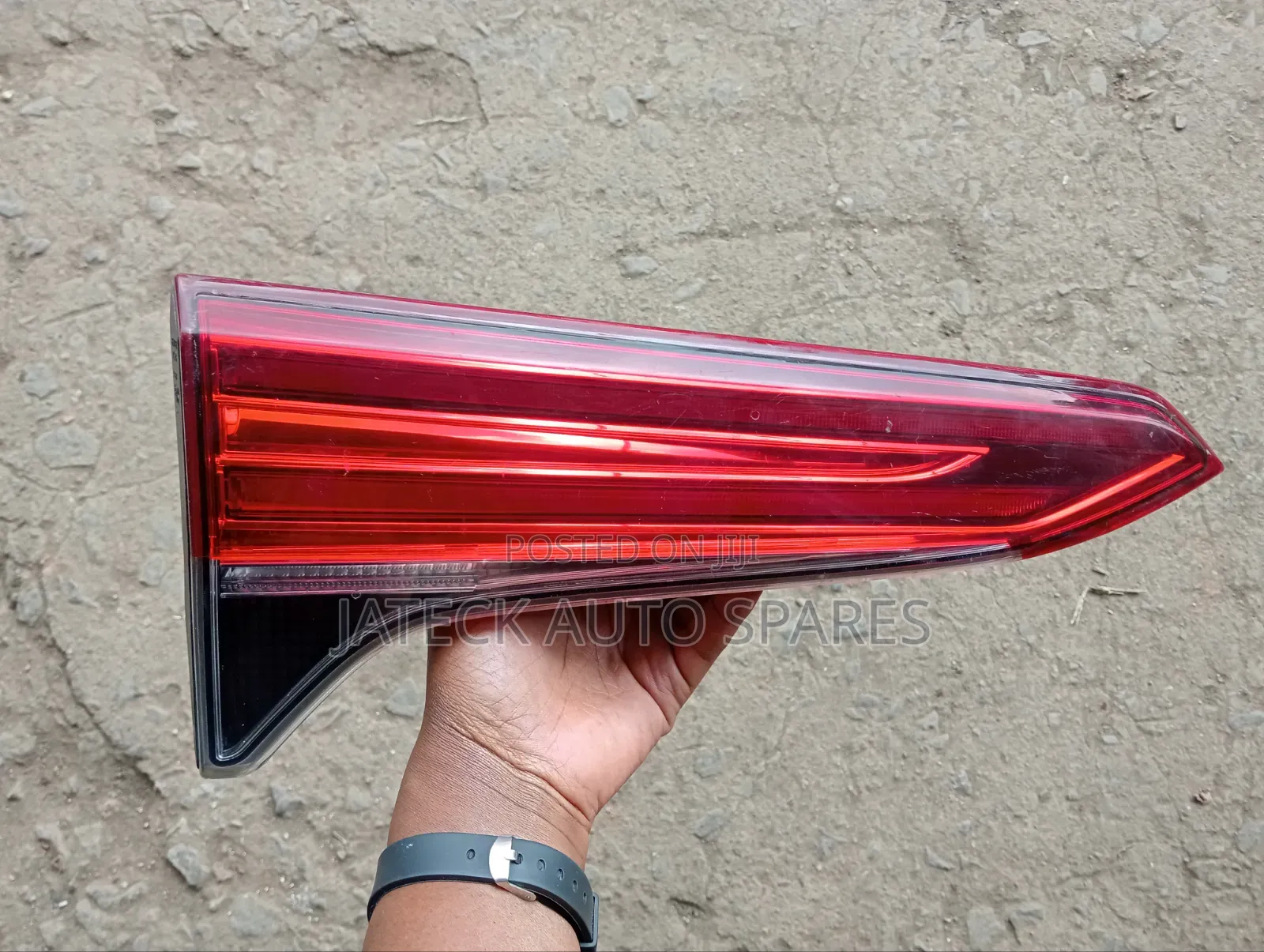 Toyota Fortuner Boot Light