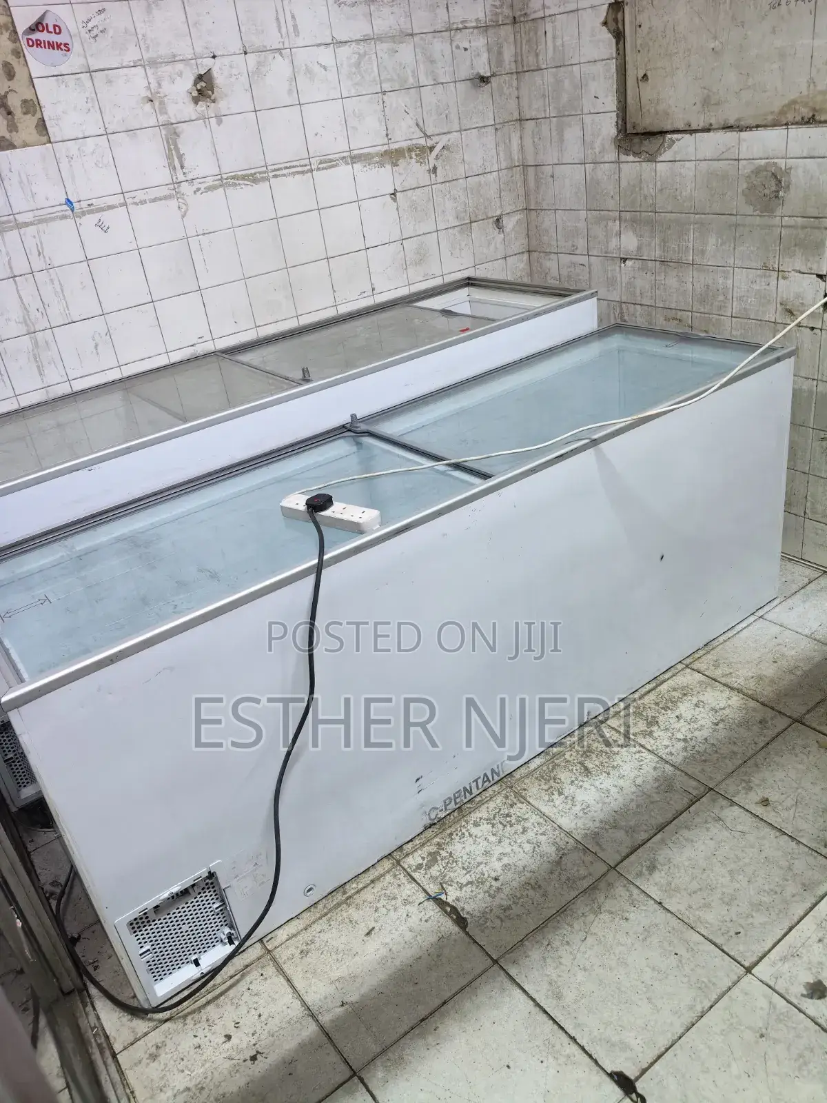 650litres Display Freezer on Sale