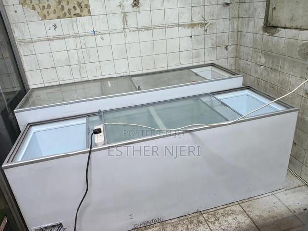 650litres Display Freezer on Sale - thumbnail 5