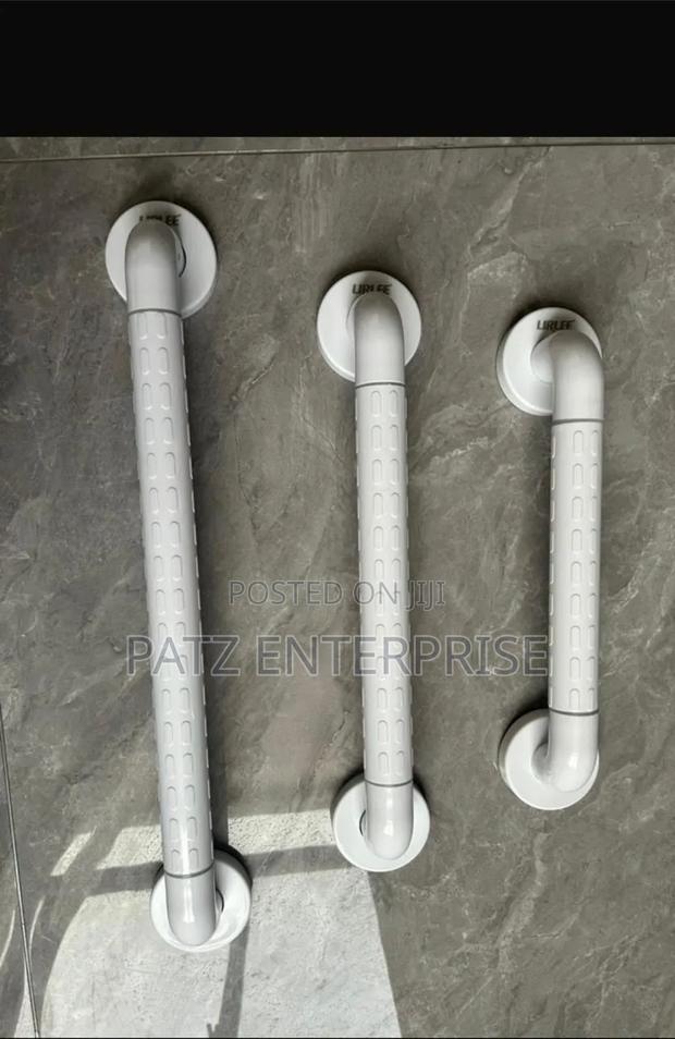 Grab Bars for Bath Room Safety