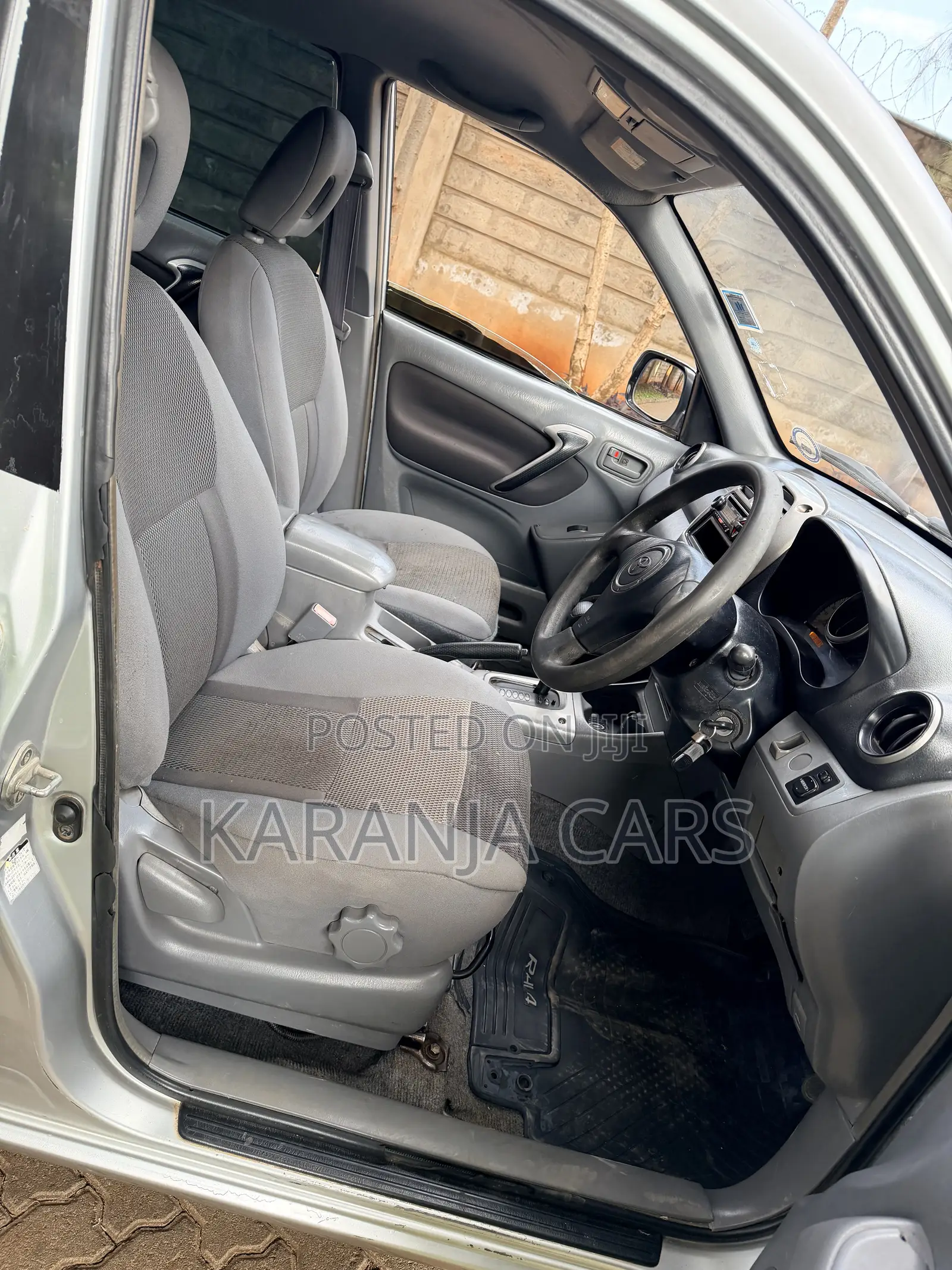 Toyota RAV4 2001 Silver