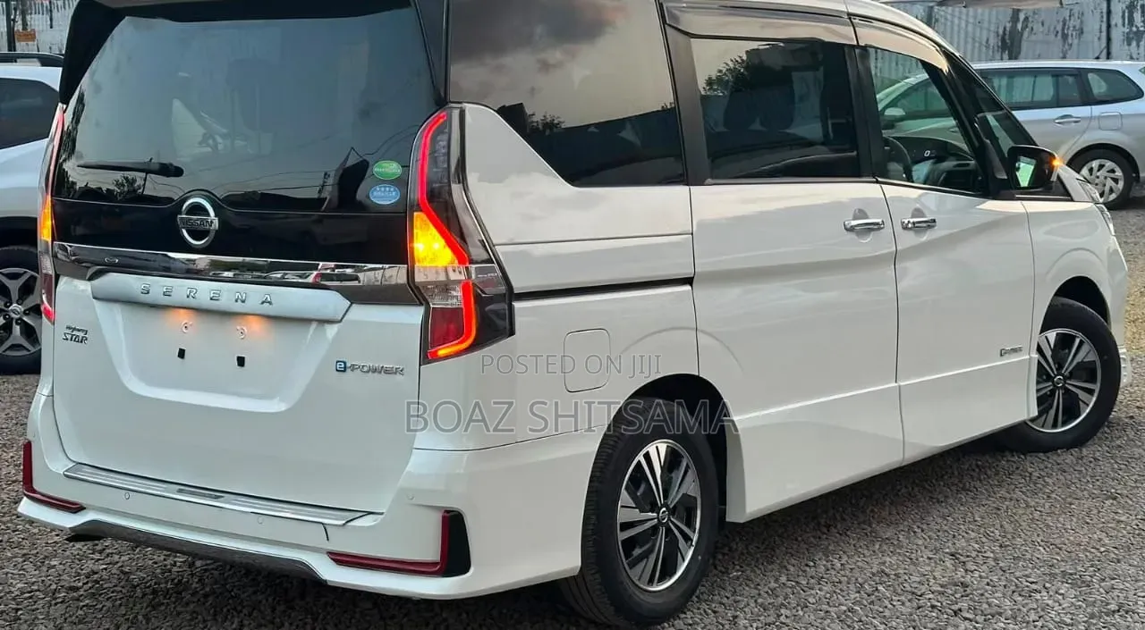 Nissan Serena 2019 White