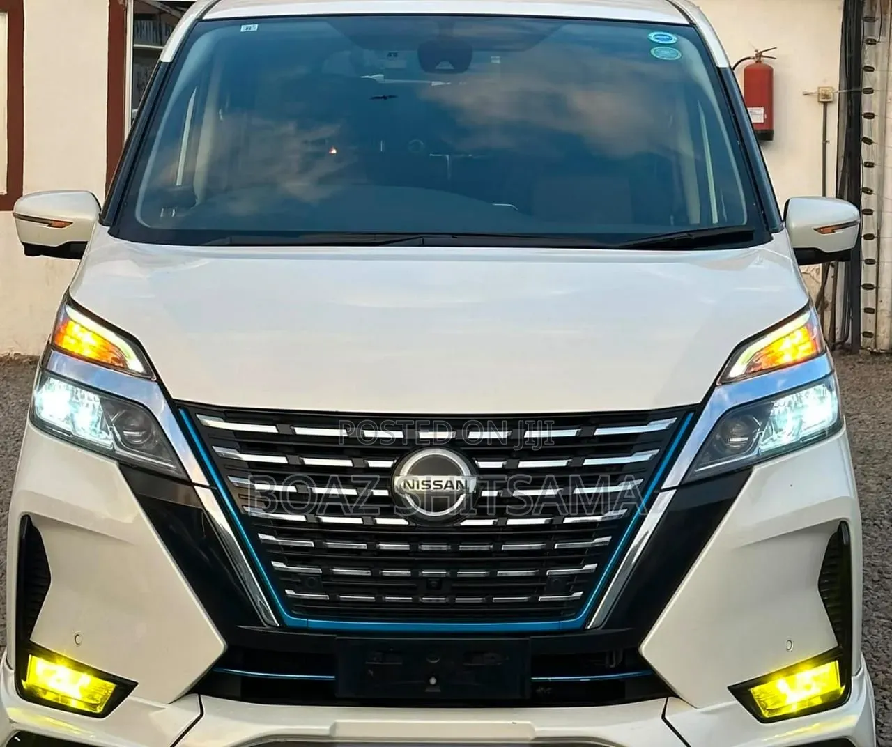 Nissan Serena 2019 White