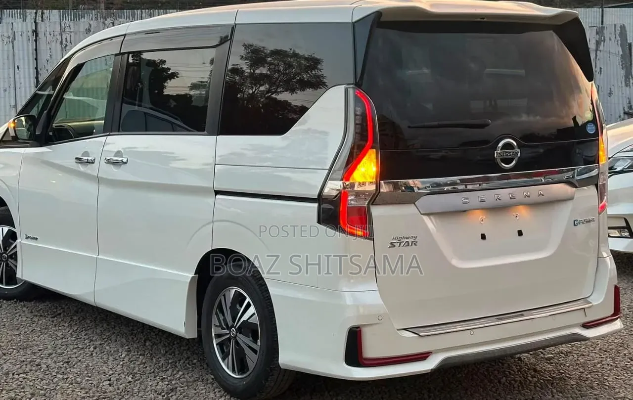 Nissan Serena 2019 White
