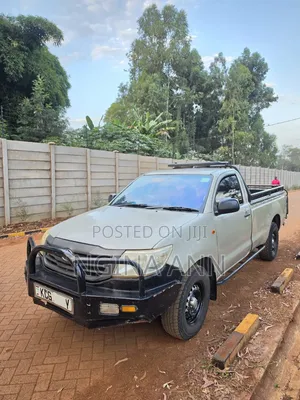 Toyota Hilux 2015 Gray