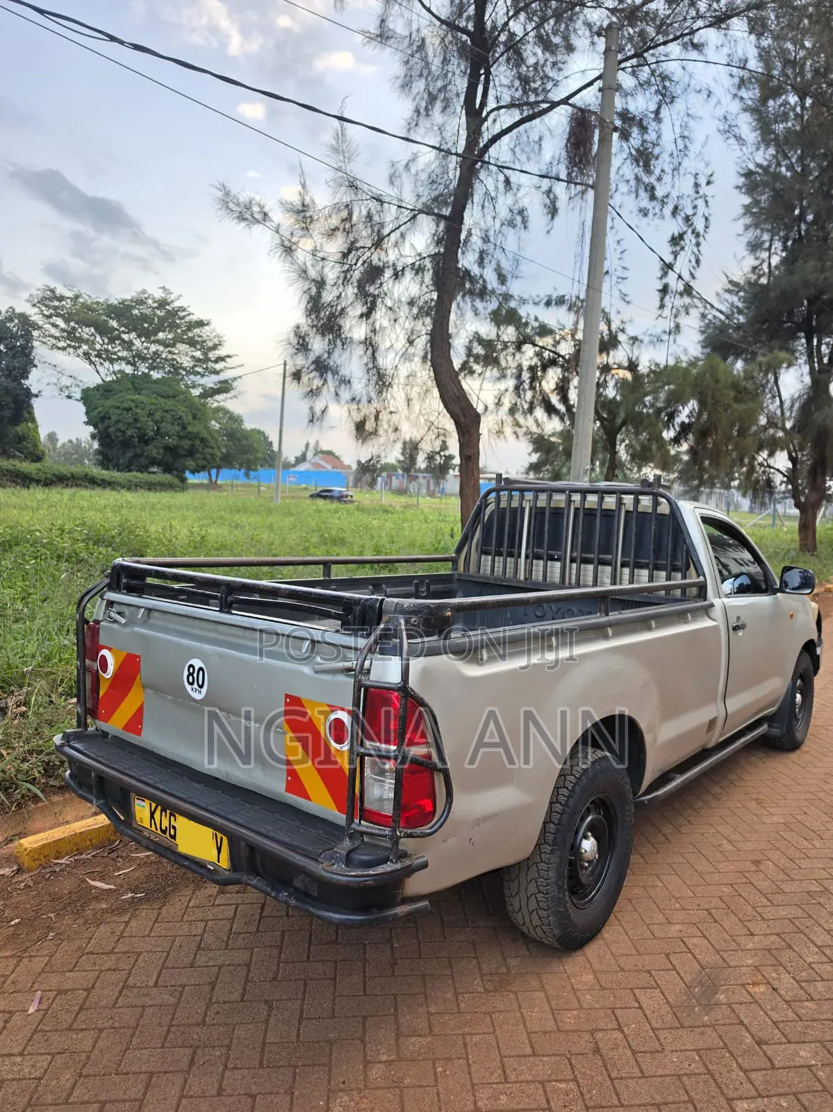 Toyota Hilux 2015 Gray