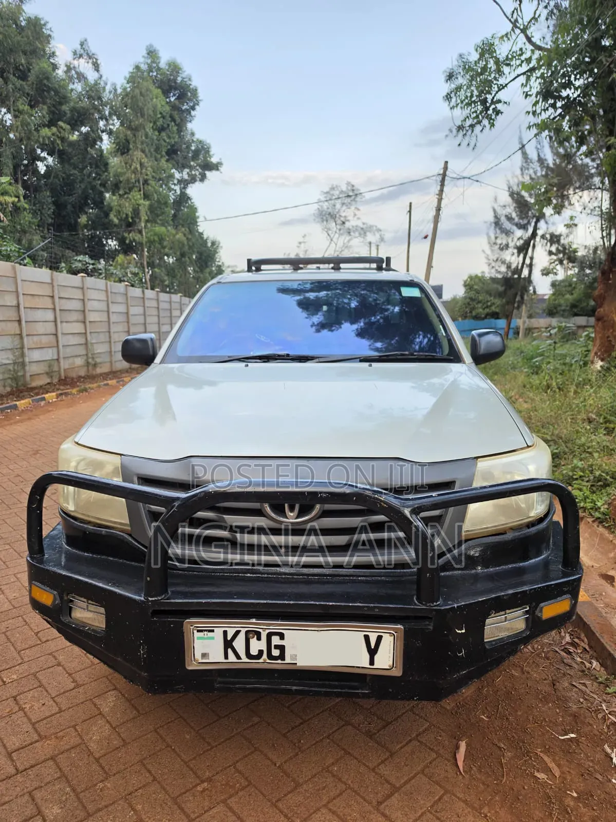 Toyota Hilux 2015 Gray