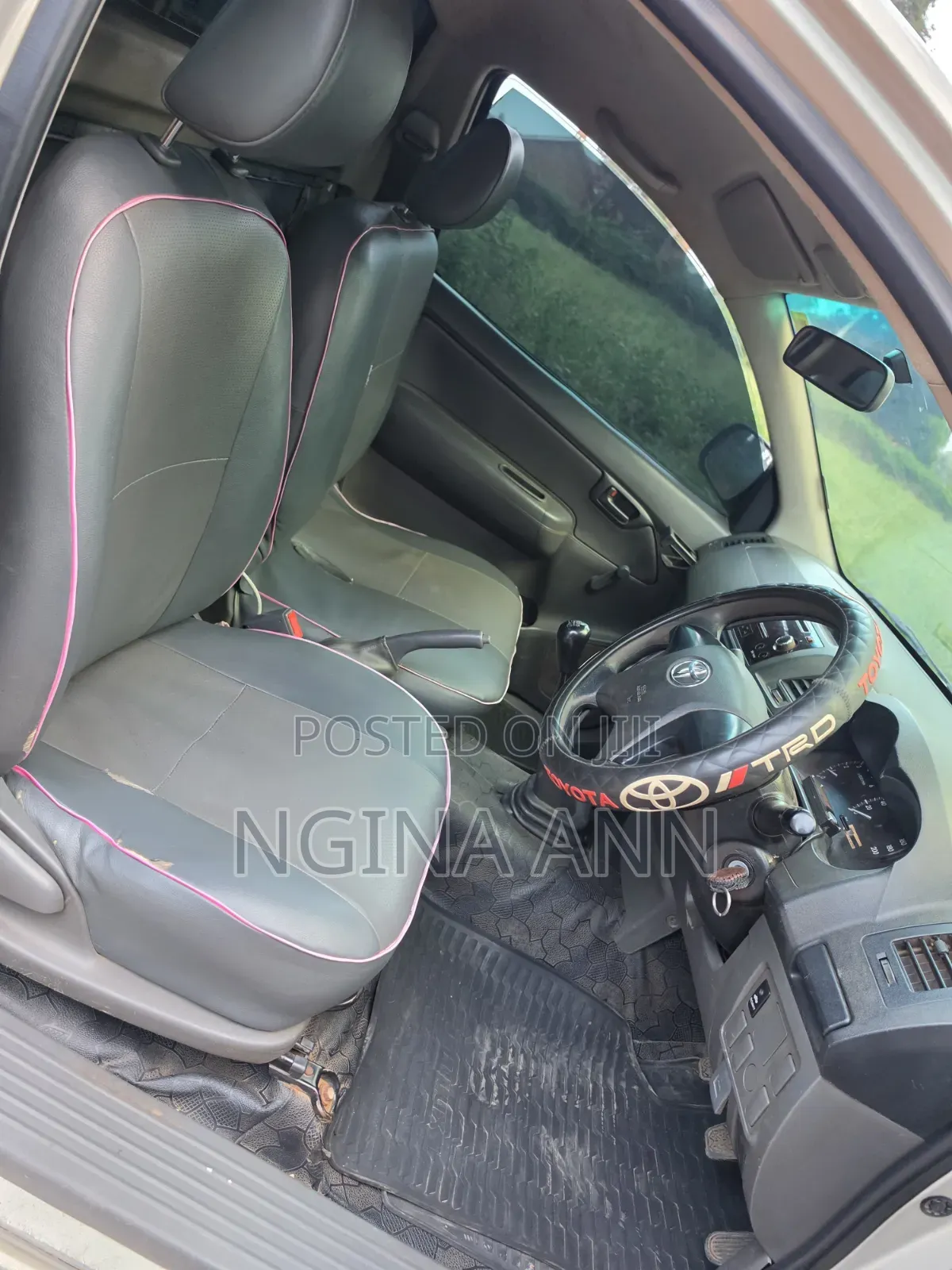 Toyota Hilux 2015 Gray