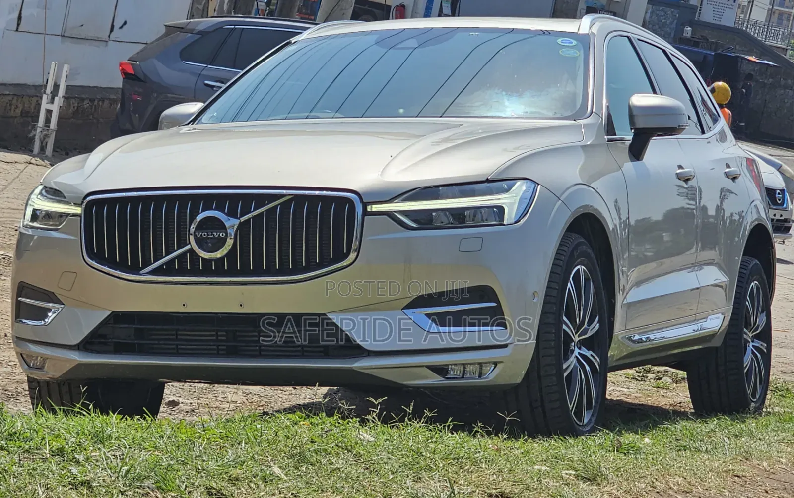 Volvo XC60 2019 Gold