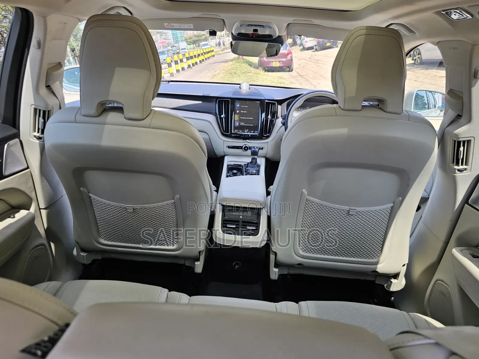 Volvo XC60 2019 Gold