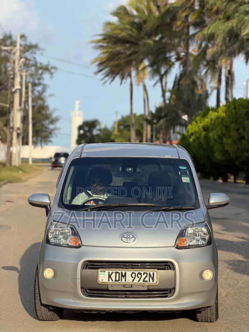 Toyota Porte 2016 Silver