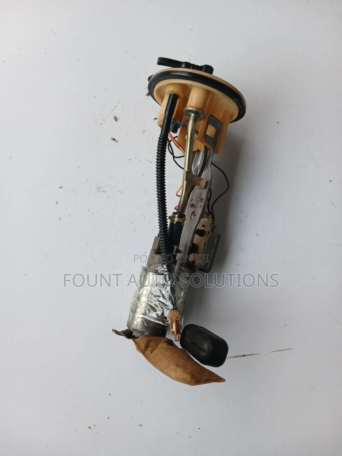 Fuelpump Toyota Land Cruiser 100 Series