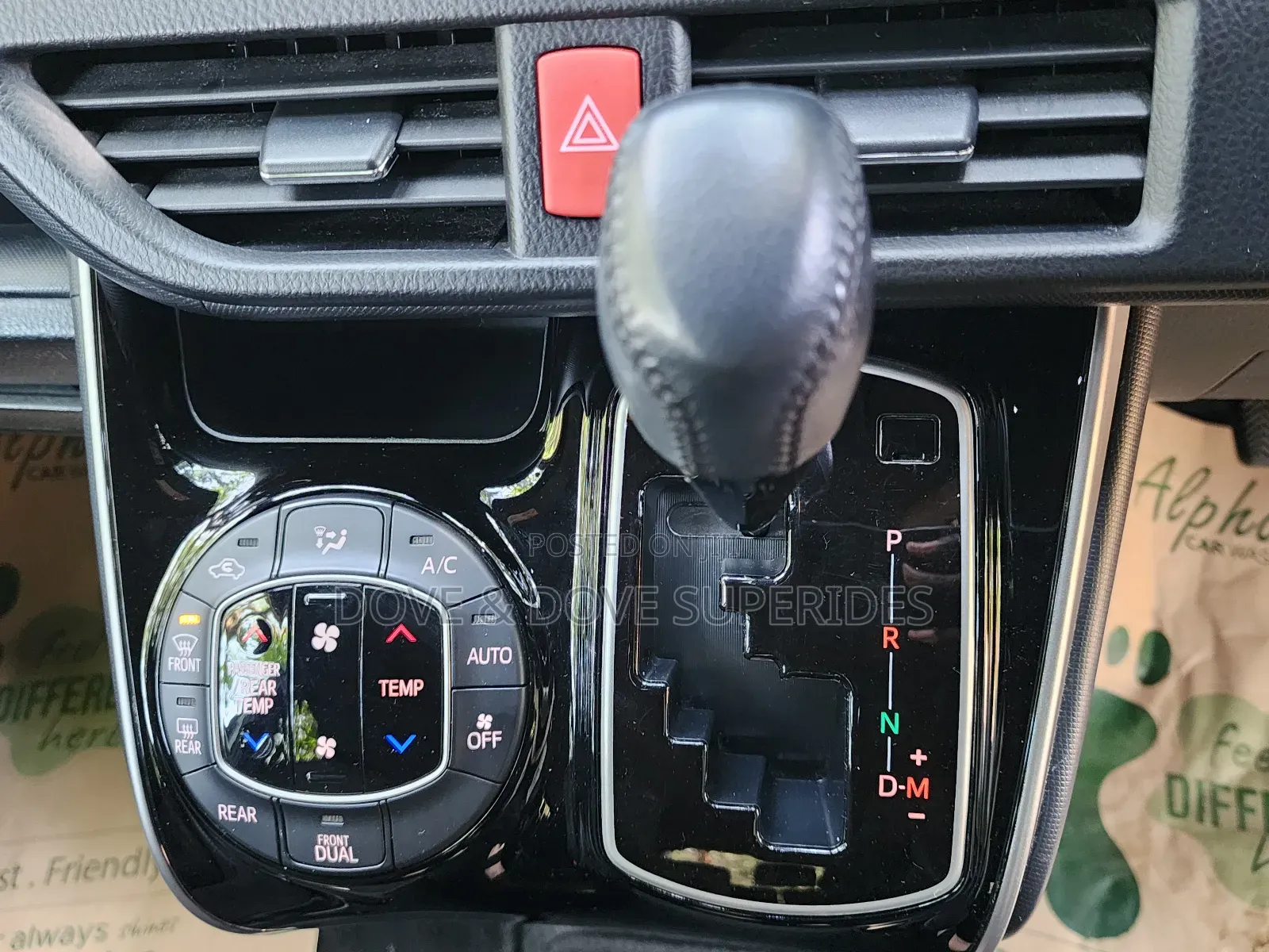 Toyota Voxy ZS 2WD 7-Seater 2019 White