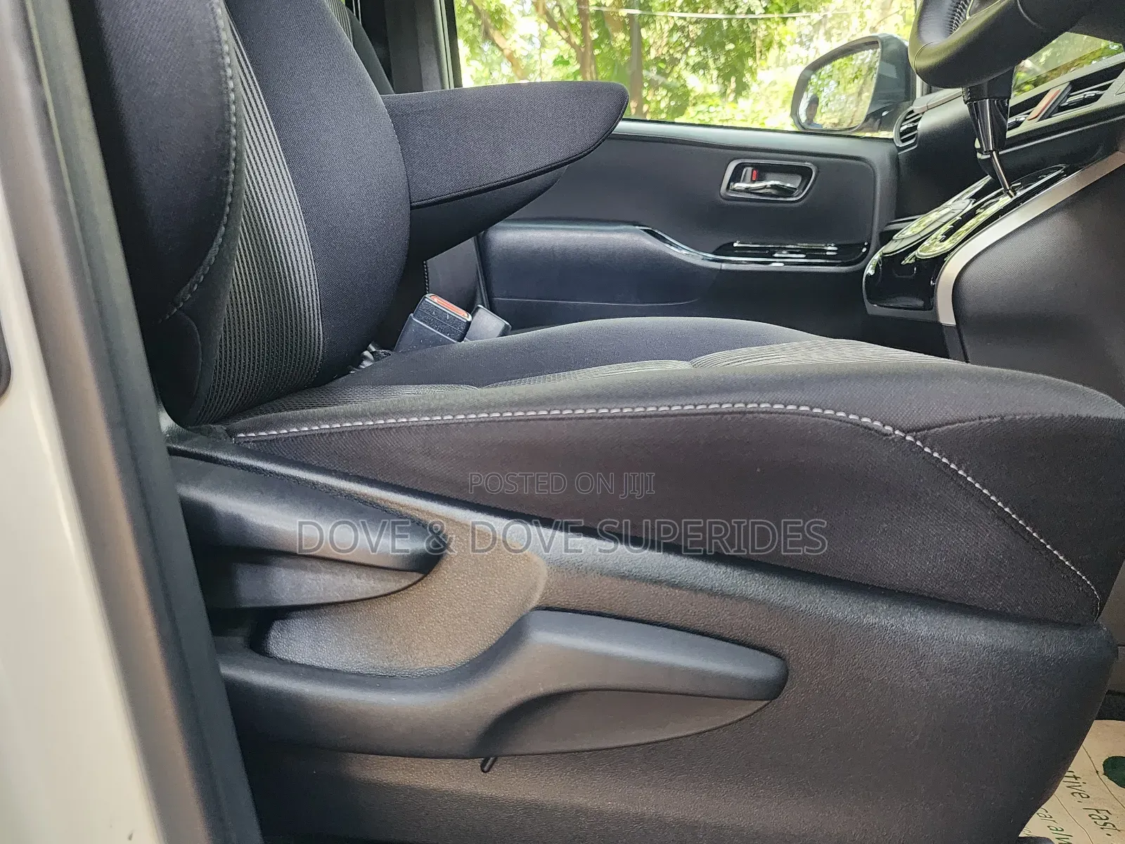 Toyota Voxy ZS 2WD 7-Seater 2019 White