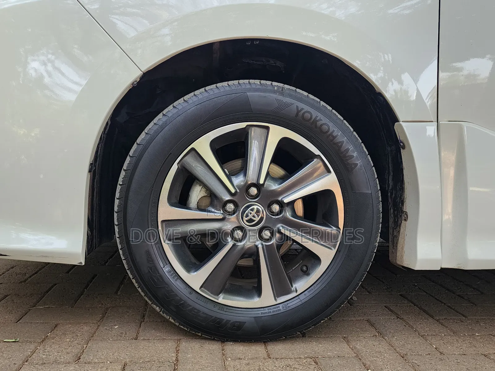 Toyota Voxy ZS 2WD 7-Seater 2019 White