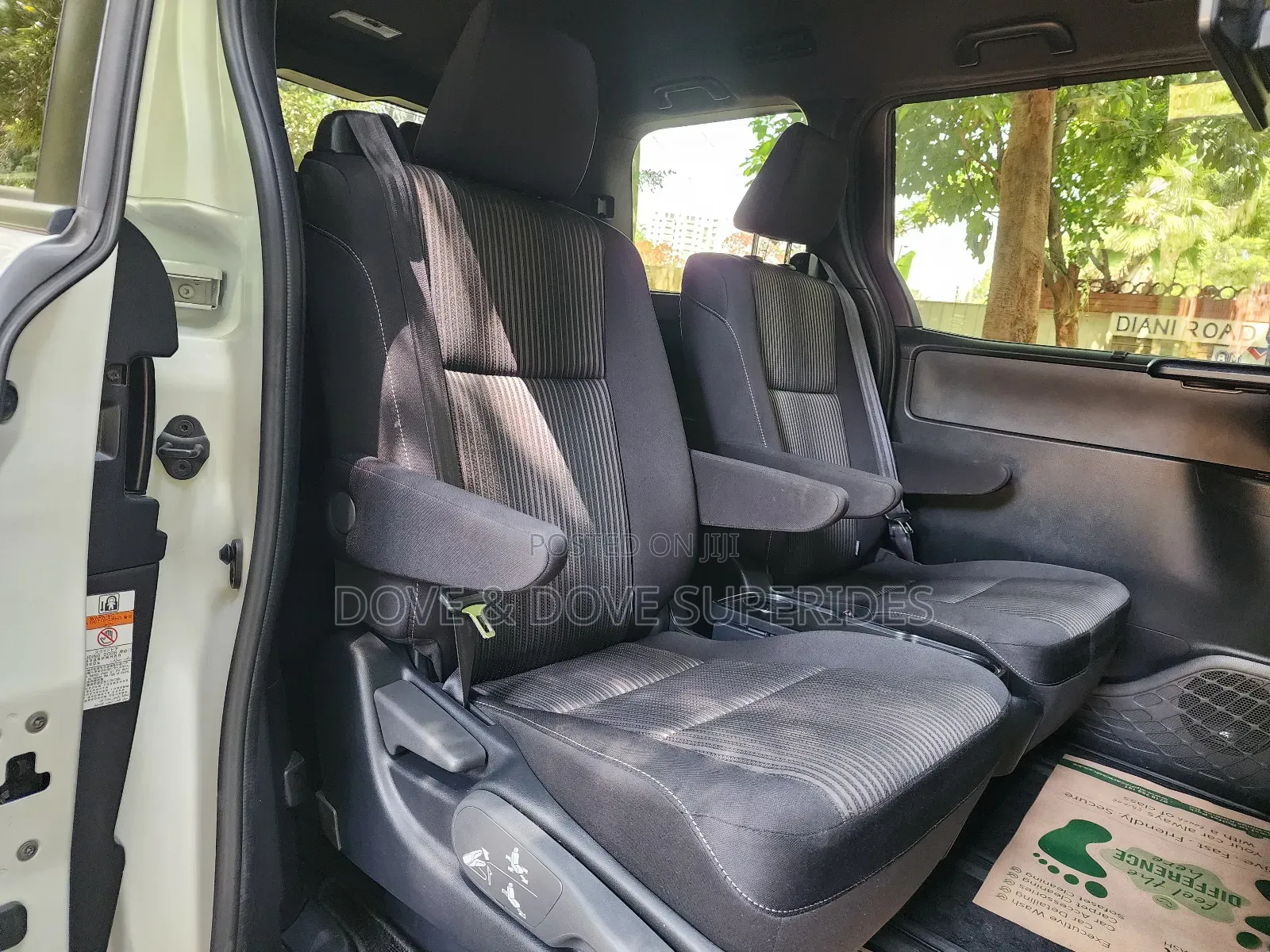 Toyota Voxy ZS 2WD 7-Seater 2019 White