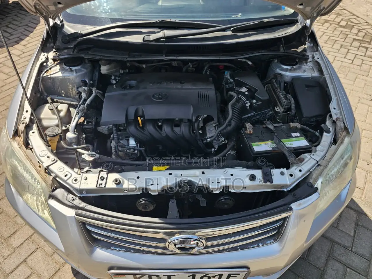Toyota Axio 2011 Silver