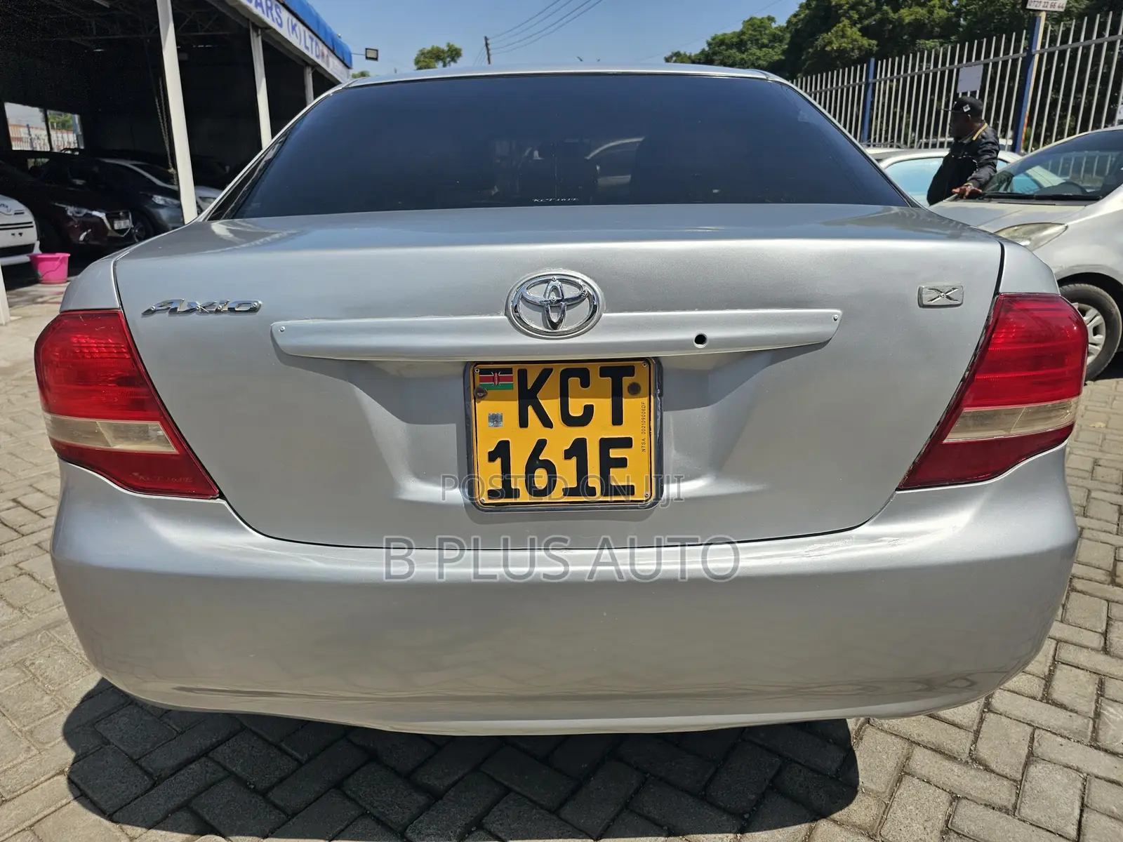 Toyota Axio 2011 Silver