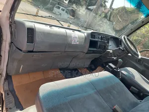 Mitsubishi Canter 4d32 Kar