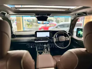 Toyota Land Cruiser Prado 2023 White