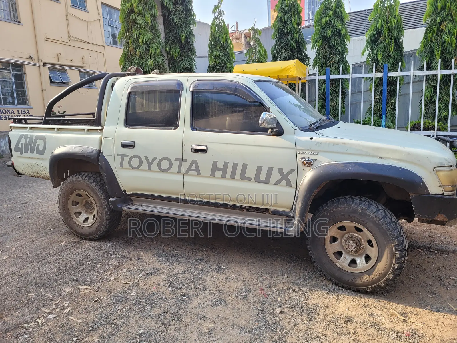 Toyota Hilux 2001 Beige